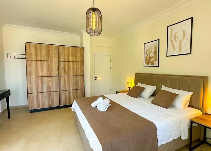 Aivin Villa *